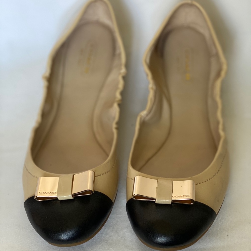 Coach Flats 8.5